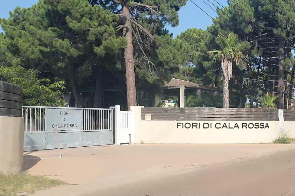 Fiori Di Cala Rossa Appartement T3 Dans Residence Hotelliere Chez Virginie Lecci Zewnętrze zdjęcie