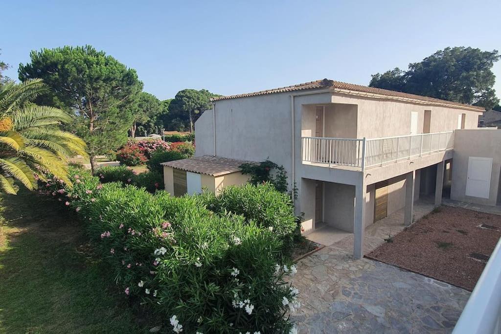 Fiori Di Cala Rossa Appartement T3 Dans Residence Hotelliere Chez Virginie Lecci Zewnętrze zdjęcie